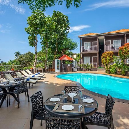 Aurum Resorts Morjim Ashvem Beach Exterior photo