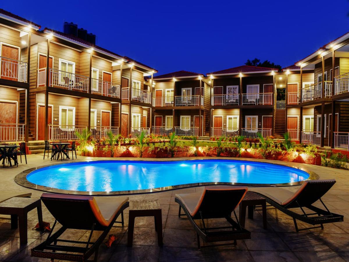 Aurum Resorts Morjim Ashvem Beach Exterior photo