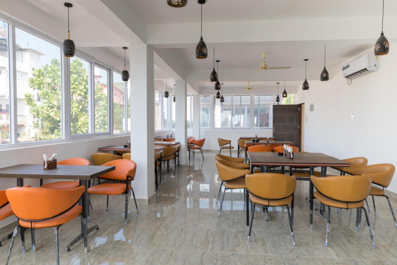 Aurum Resorts Morjim Ashvem Beach Exterior photo